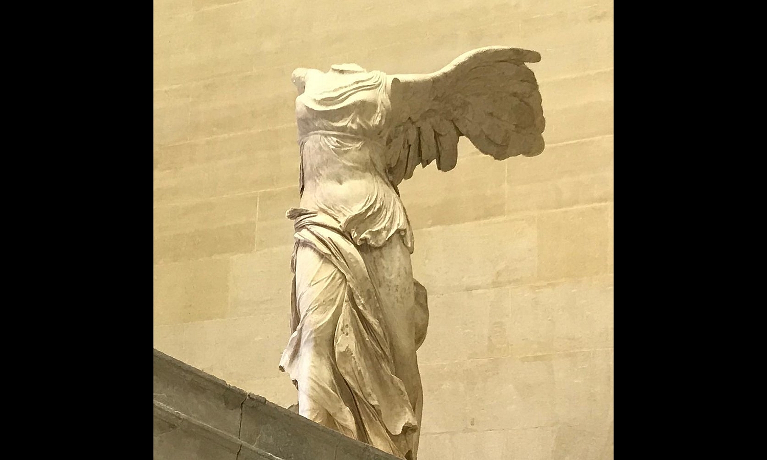 Τhe Nike of Samothrace in the Louvre Museum